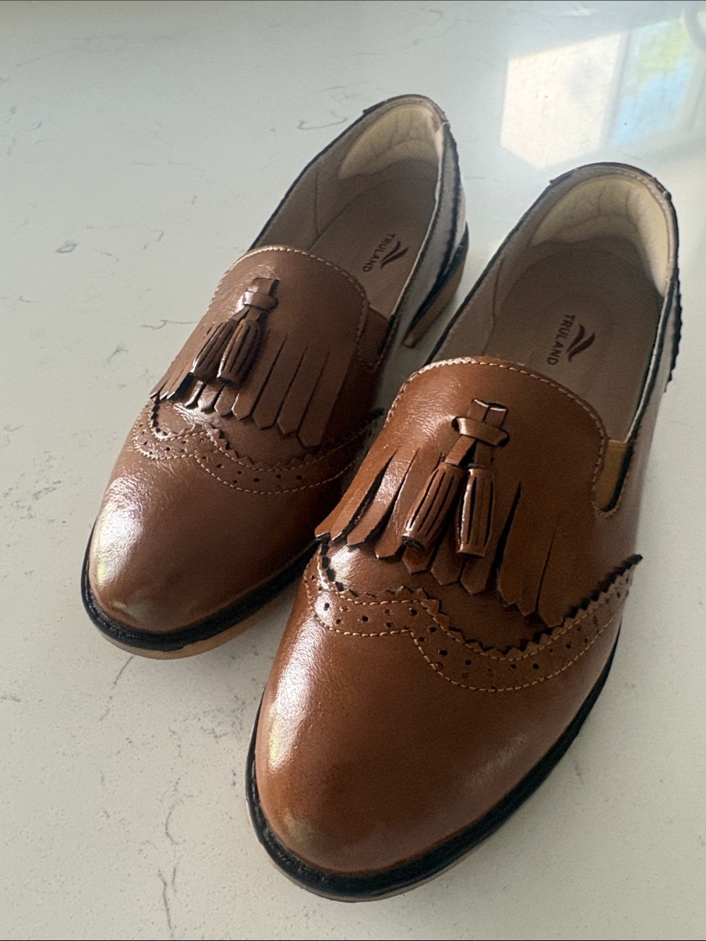 Cute Preppy Women’s Tan Tassel Fringe Loafers